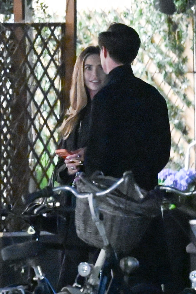 Sandra Kubicka przyłapana z przystojniakiem