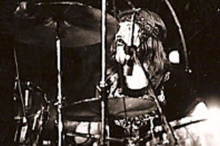 Sekret potężnej perkusji w When the Levee Breaks. Jak klatka schodowa stworzyła legendarny dźwięk Led Zeppelin