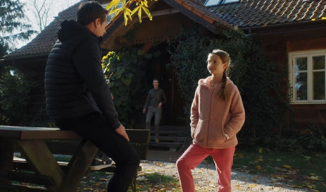 M jak miłość. Hania (Wiktoria Basik), Adam Karski (Patryk Szwichtenberg)