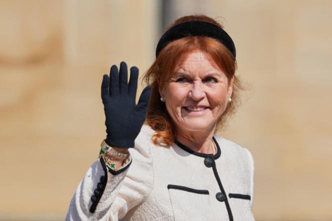 Upadła eks księżna już chce wrócić! Sarah Ferguson nie ma wstydu