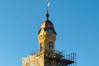 W Nowym Sączu zatrzymał się czas! Kiedy ruszy zegar na wieży ratuszowej?