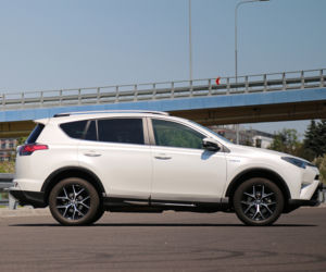 Toyota RAV4 2.5 Hybrid E-CVT 4x4