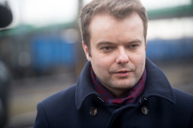 Rzecznik PiS o inicjatywie usunięcia Kurskiego. Apeluje o spokój