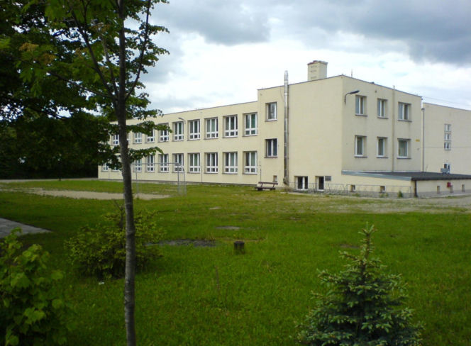 Polacy stosowali dual-use zanim stało się to modne. „Tysiąclatka” czyli szkoła, szpital i schron w jednym