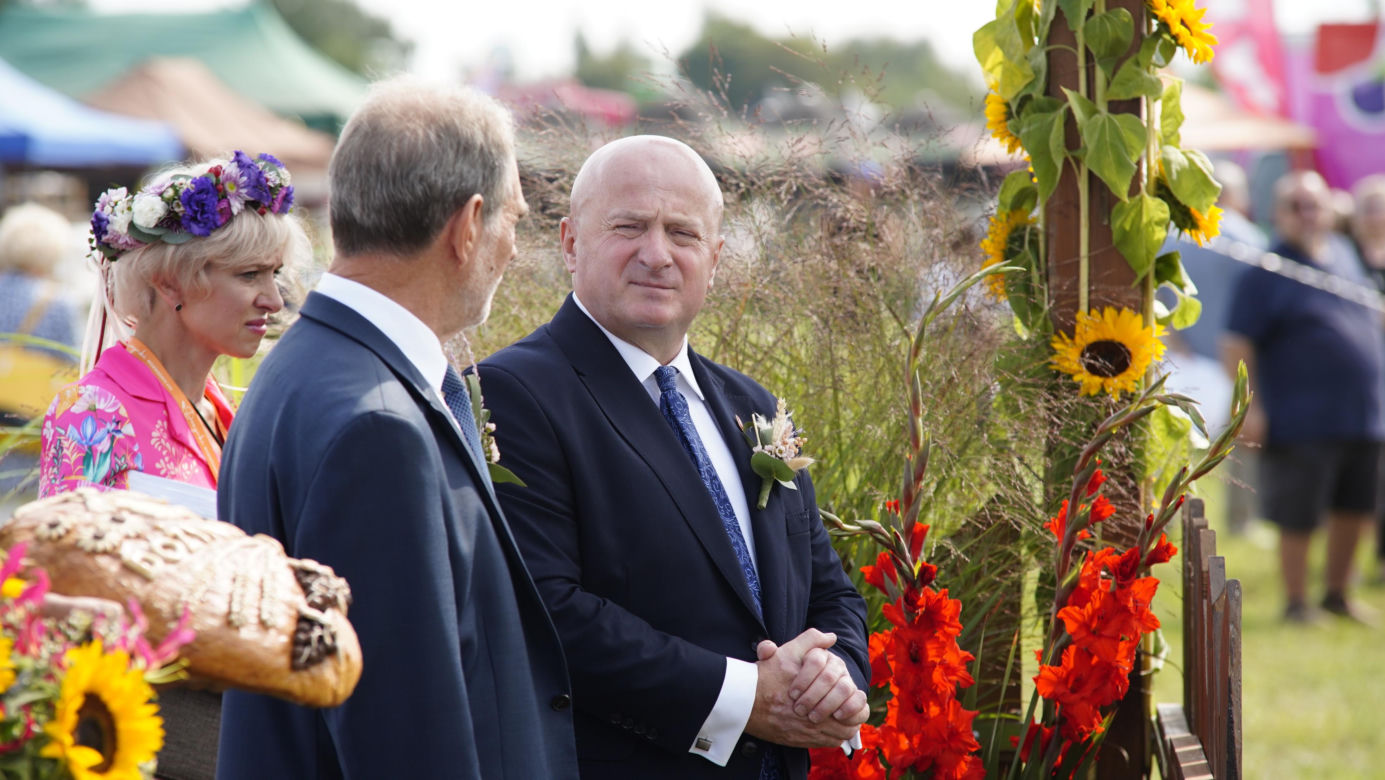 Zenek i upał rozgrzały publiczność. Tak wyglądały Dożynki Wojewódzkie 2023 w Radawcu