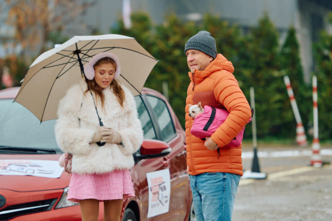 "Na wspólnej", odcinek 4165: Kasia widzi Darka w towarzystwie Anety. Żąda rozwodu