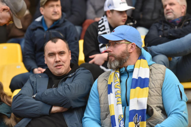 PRES Grupa Deweloperska Toruń - Stelmet Falubaz Zielona Góra, zdjęcia kibiców i zawodników ze sparingu na Motoarenie