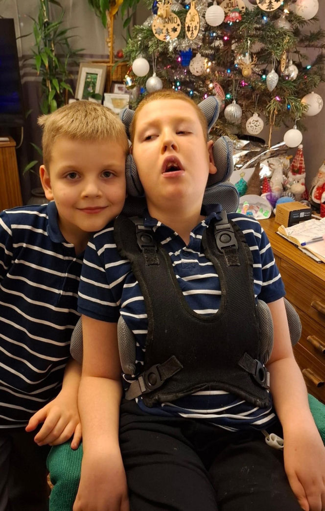 Ciężko chory Jasio zdobywa polskie góry. Jego rodzice nie zrezygnowali ze swoich pasji