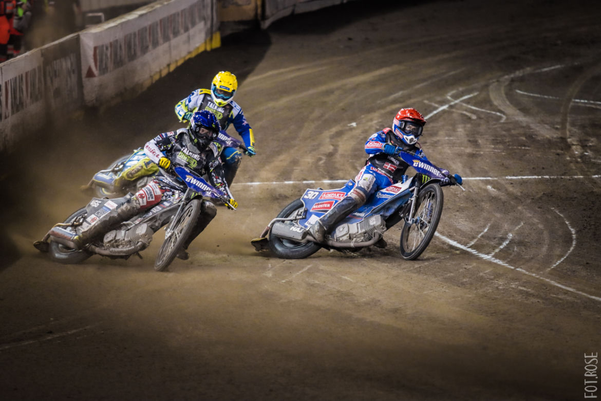 GP Toruń. Galeria zdjęć kibiców z Motoareny. Tak bawili się w piątek
