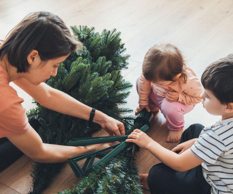 Ksiądz mówi, kiedy rozebrać choinkę. Termin nie wszystkim się spodobał
