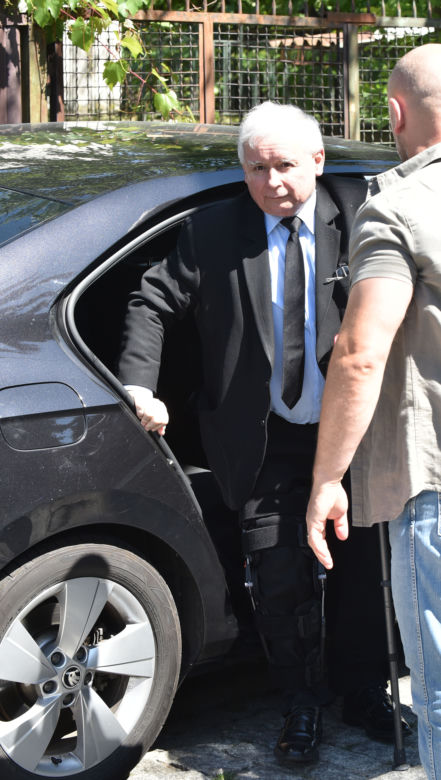 KACZYŃSKI JUŻ W DOMU