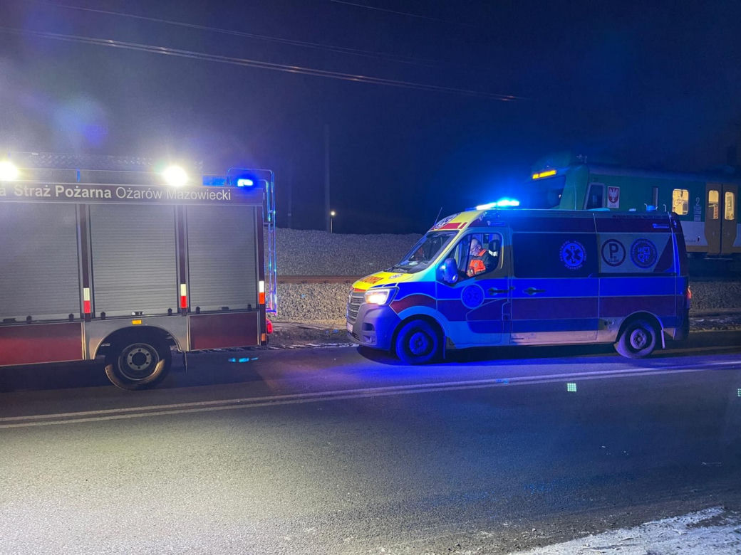 Makabryczny wypadek w Duchnicach. Pod kołami pociągu znalazł się mężczyzna. Nie żyje