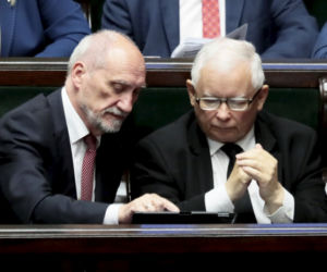 Niech pakują biurka. To już koniec koalicji.