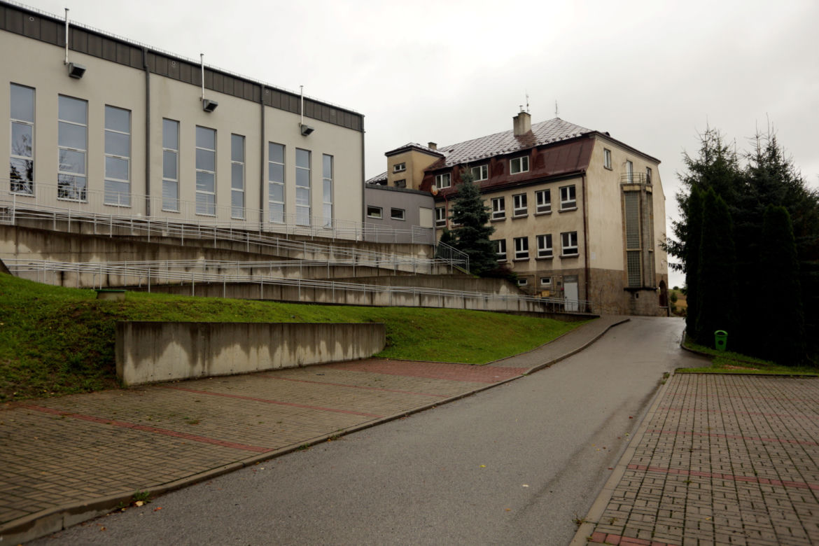 Polonistka z Bruśnika udusiła matkę