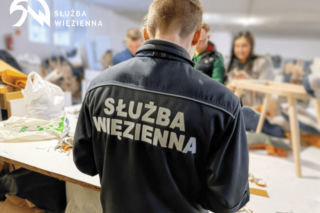 Więźniowie uszyli maskotki i poduszki dla małych pacjentów Szpitala Miejskiego w Siedlcach