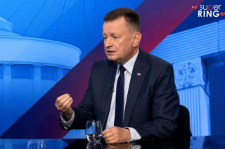 Wrze w PiS. Błaszczak żąda jednoznacznej deklaracji Morawieckiego