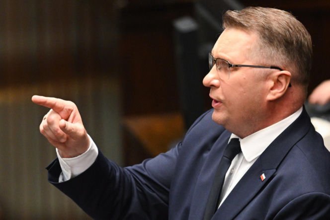 Sikroski bez hamulców do Macierewicza: Antek świrze!