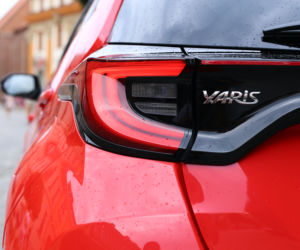 2020 Toyota Yaris 1.5 HYBRID Premiere Edition (Tokyo Fusion)