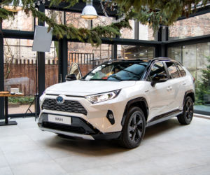 2019 Toyota RAV4 Hybrid - piąta generacja SUV-a