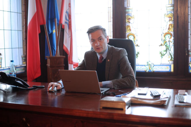 Tak zmieniał się Robert Biedroń