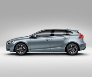 Volvo V40 lifting 2017