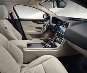 Jaguar XE po liftingu (20MY)