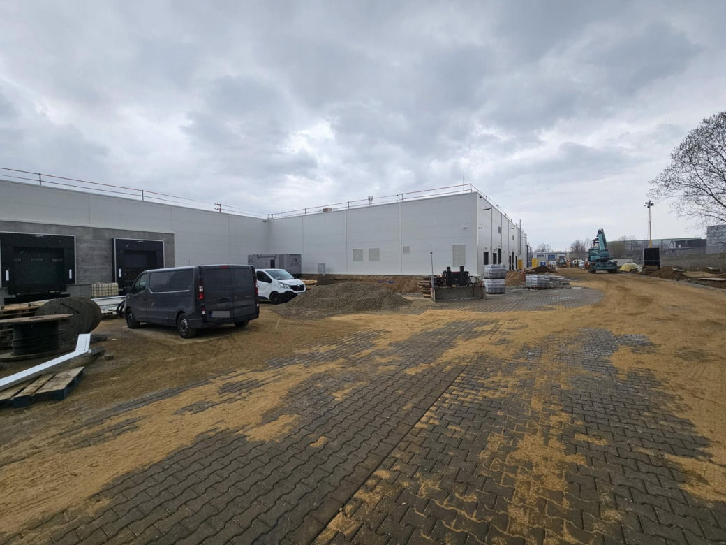 Czeladź. Światowy gigant z branży elektronicznej buduje w Polsce zakład. Prawie 300 osób znajdzie pracę [ZDJĘCIA].
