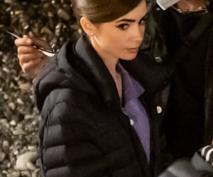 Lily Collins na planie Emily w Paryżu 2