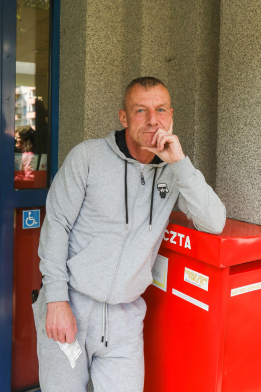 Poczta ostatniej szansy. Ludzie czekają tu po dwie godziny
