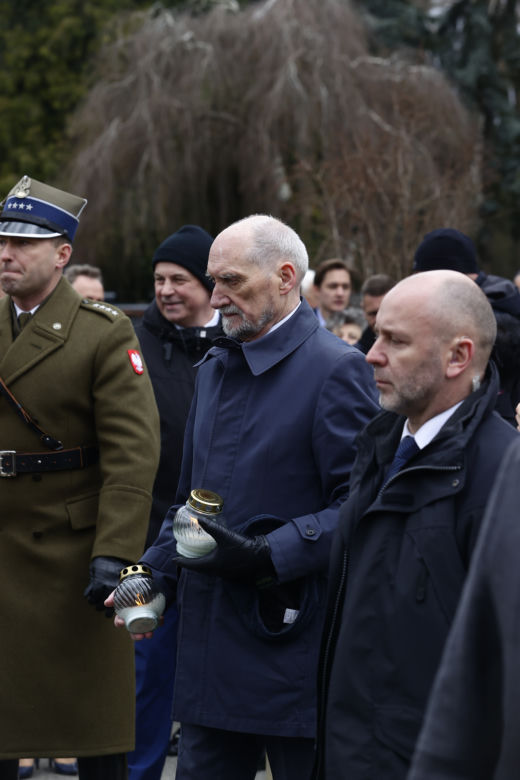 12. rocznica katastrofy smoleńskiej. Uroczystości na Powązkach Wojskowych