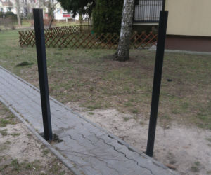 Wojna o płot i śmietnik. Konflikt mieszkańców na osiedlu w Pruszkowie