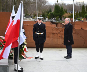 Rocznica śmierci admirała Józefa Unruga. Przejmująca uroczystość w Gdyni