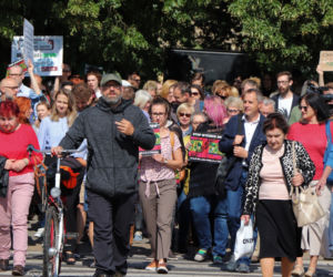 Wielki protest w Toruniu. Mieszkańcy mówią #stopBETONOZIE