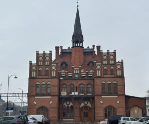 Nowe Skalmierzyce. Jest umowa z wykonawcą. Rusza remont zabytkowego dworca