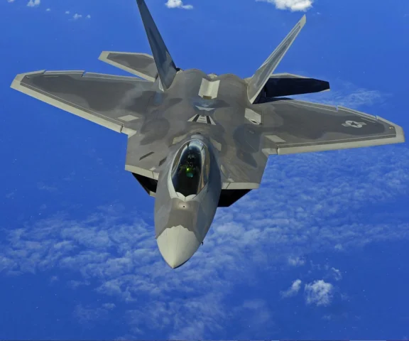F-22 Raptor wracają z Bliskiego Wschodu. Misja nad Izraelem dobiegła końca