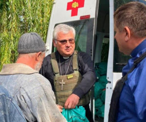 Prezydent Ukrainy przyznał państwowe odznaczenie kard. Krajewskiemu