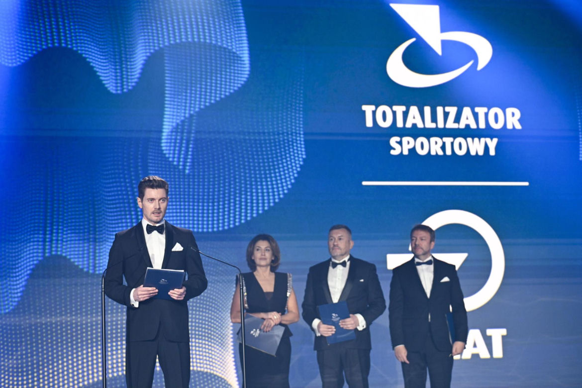 Radosław Sikorski odznaczył Ambasadorów Totalizatora Sportowego