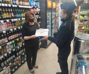 Policjanci edukują seniorów w Warszawie