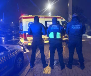 Dramatyczna interwencja. Policjanci z Łotwy i strażnicy miejscy uratowali 17-latkę