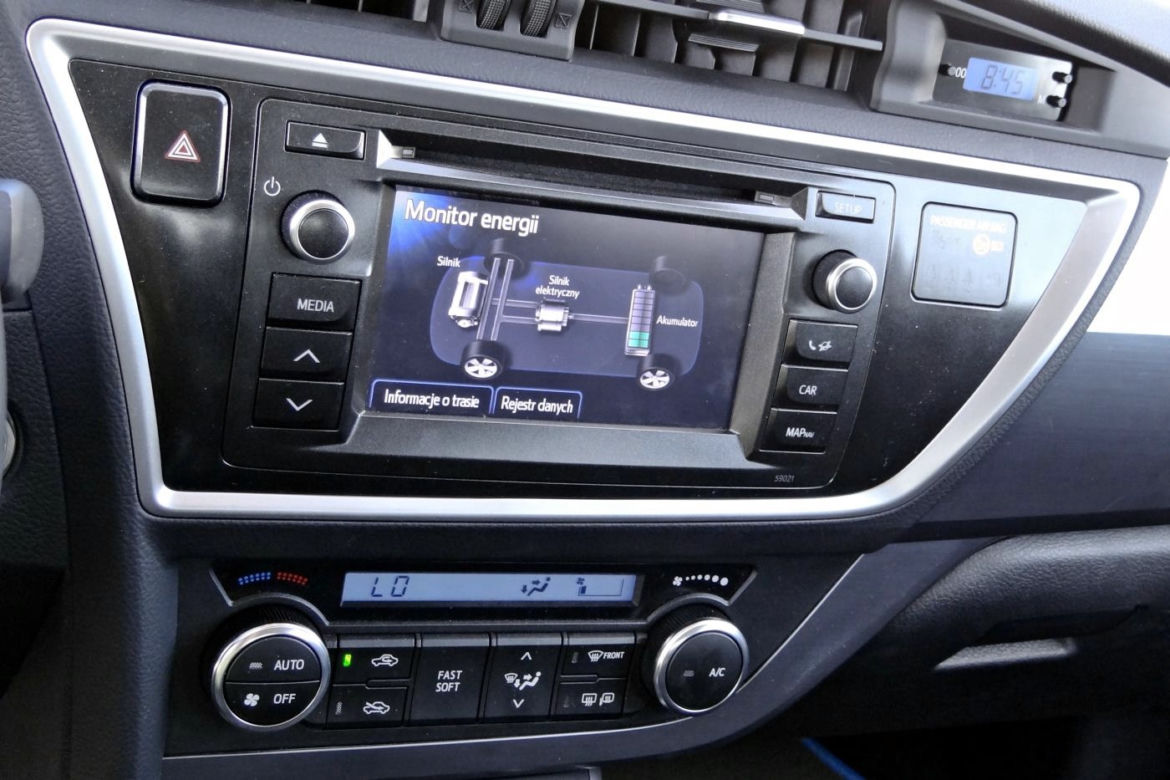 Toyota Auris Hybrid