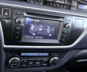 Toyota Auris Hybrid