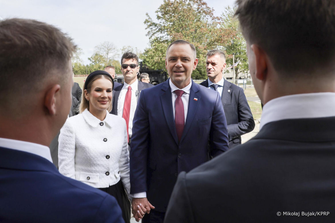 Wszystkie opaski Marty Nawrockiej - dzięki nim ma dziewczęce stylizacje
