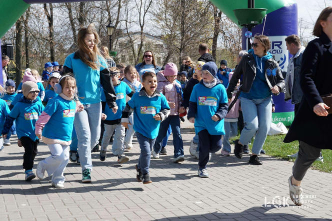 8. Niebieski Bieg Stowarzyszenia „Labirynt” w Łukowie - ZDJĘCIA cz. 1