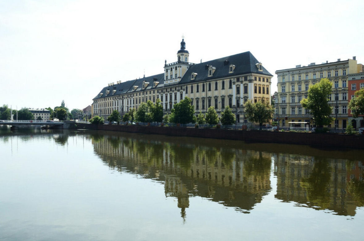 Tyle kosztuje akademik w Polsce. W tych miastach studenci płacą i płaczą