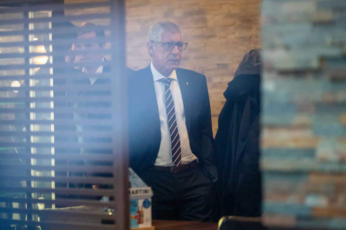 Fernando Santos świętuje po objęciu reprezentacji 