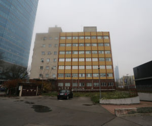 Wyburzą blok w środku Warszawy i postawią wieżowiec