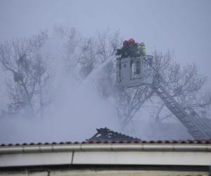 Pożar Lidla na Bielanach. 20 jednostek straży na miejscu.