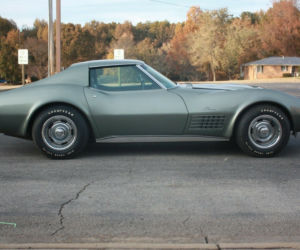 Corvette C3 Stingray z przebiegiem 2155 km