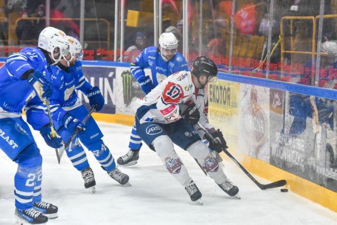 KH Energa Toruń - Unia Oświęcim 2:1! Zdjęcia kibiców i zawodników obu drużyn
