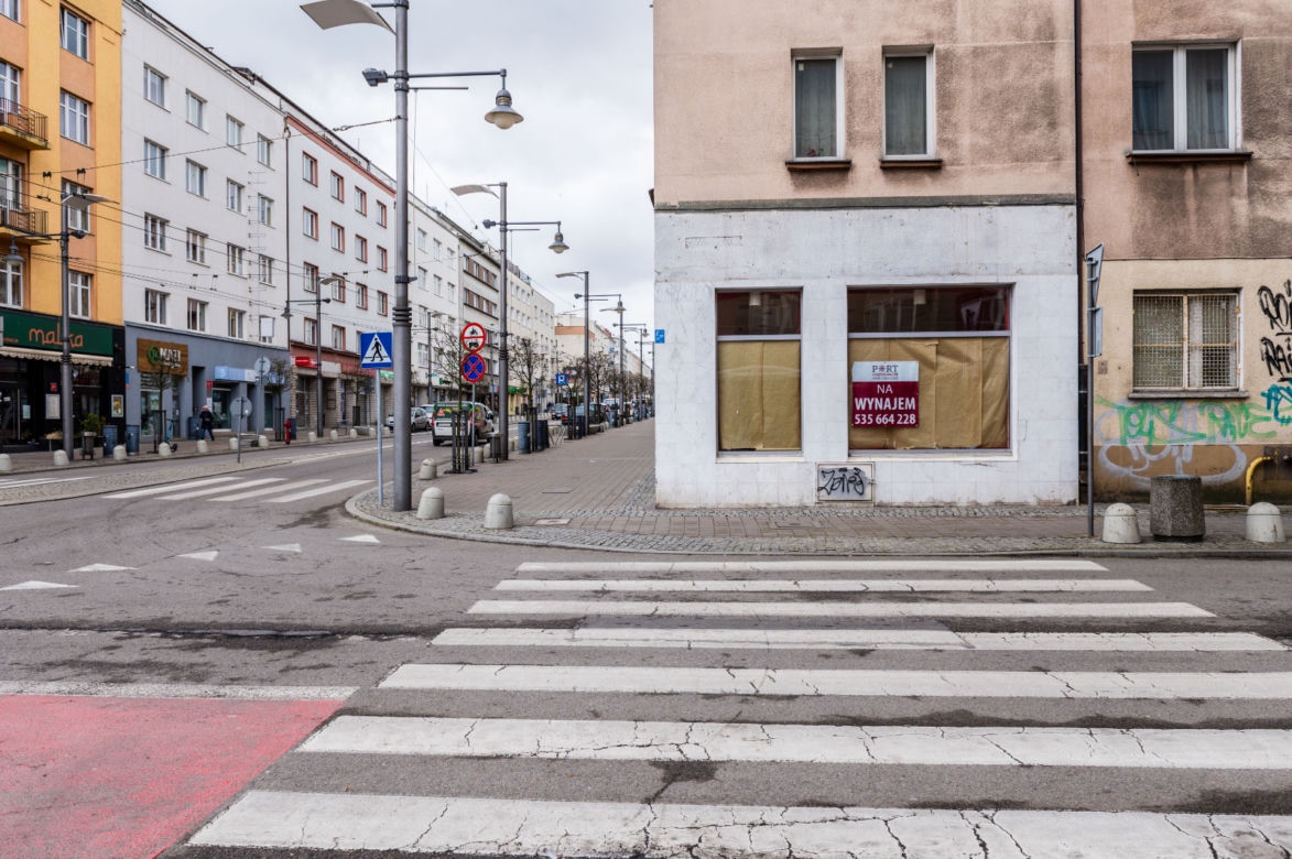 Koronawirus w Trójmieście. Przedsiębiorcy likwidują sklepy by uratować pracowników [ZDJĘCIA]